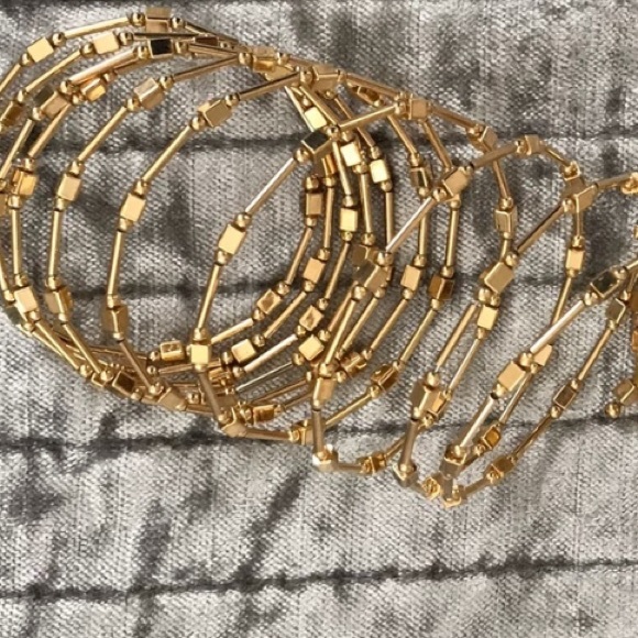 JOAN RIVERS BEADED MEMORY WIRE WRAP STYLE BRACELET - Picture 4 of 4